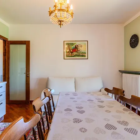 펜션 Cardana By Interhome *